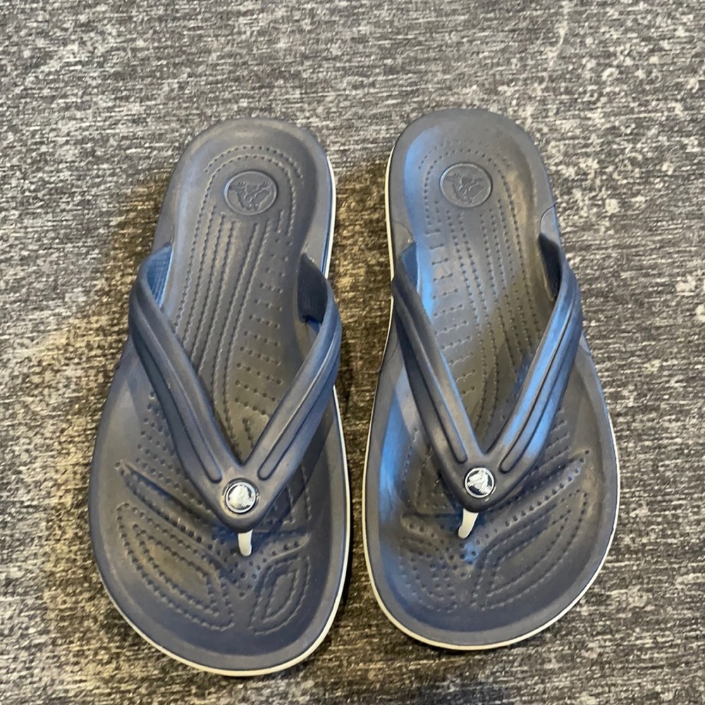 Crocs sandals sz W9 M7